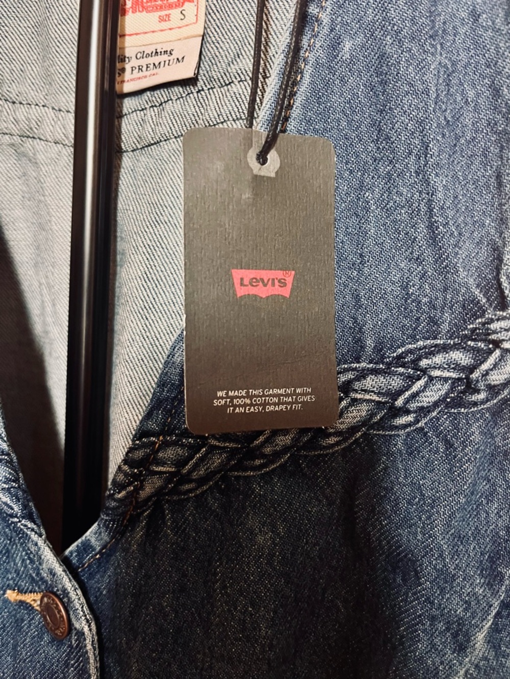Levi’s Denim Vest Size Small NWT | Vintage-Inspired Braided Detail - Picture 8 of 9
